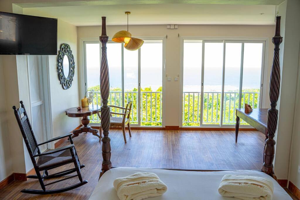 Вилла Domaine Des Tourterelles Capesterre Экстерьер фото